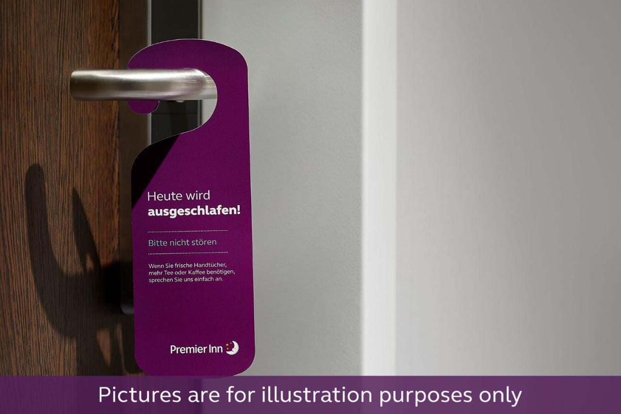 Premier Inn Wuppertal City Centre Bagian luar foto